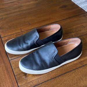 FRYE SLIP ON LOAFER BLACK 7M